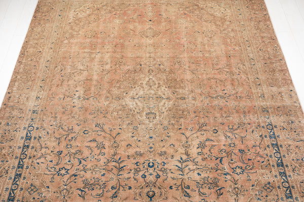 10' 5 x 7' 4" Excellent Hand-Knotted Antique Collectible Faded Area Rug - Yasi & Fara 