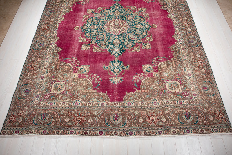 12' 4" x 9' 6" Excellent Hand-Knotted Antique Collectible Large Area Rug - Yasi & Fara 