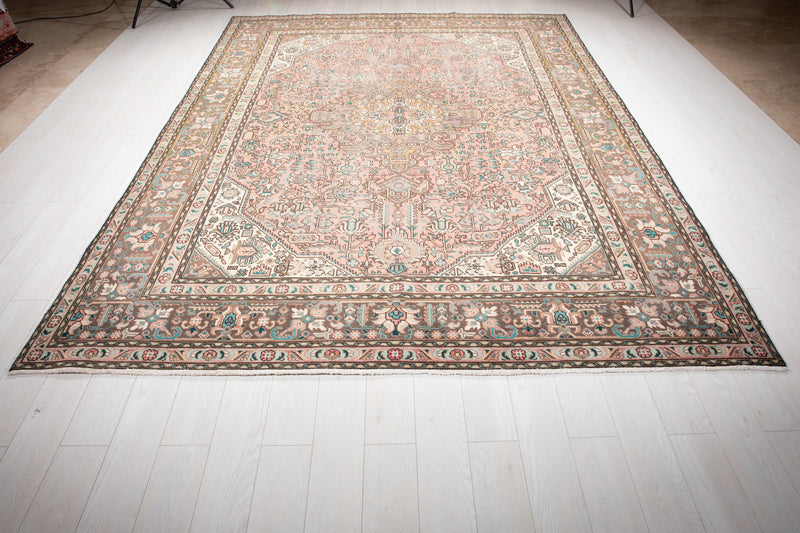 11' 2" x 8' 3" (340cm x 252cm) Excellent Hand-Knotted Antique Faded Area Rug - Yasi & Fara 