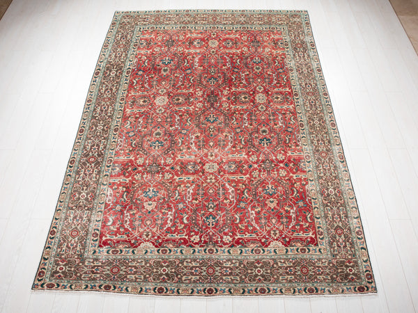 9' 8" x 6' 6" Excellent Hand-Knotted Antique Area Rug - Yasi & Fara 