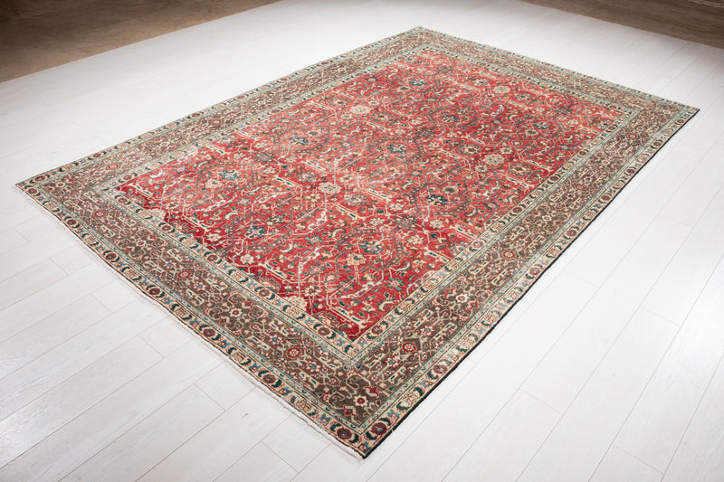 9' 8" x 6' 6" Excellent Hand-Knotted Antique Area Rug - Yasi & Fara 