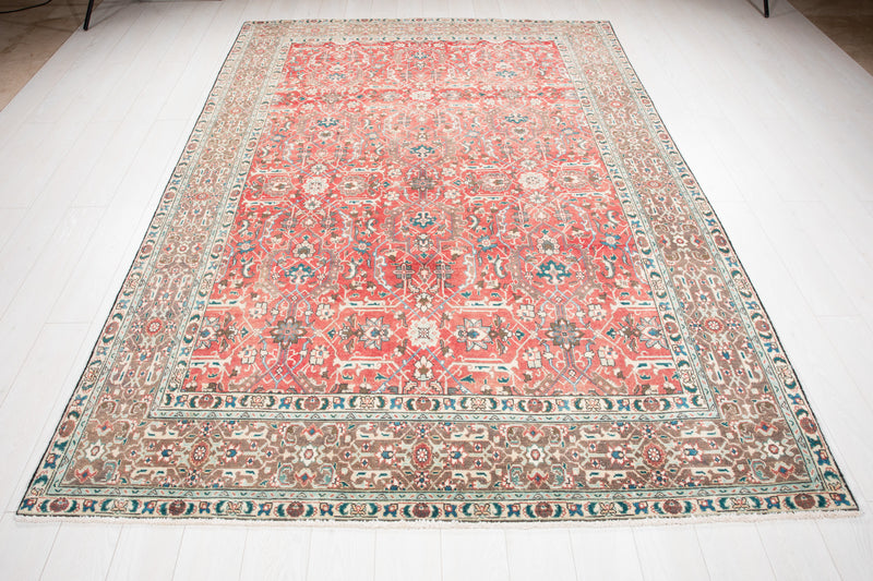 9' 8" x 6' 6" Excellent Hand-Knotted Antique Area Rug - Yasi & Fara 