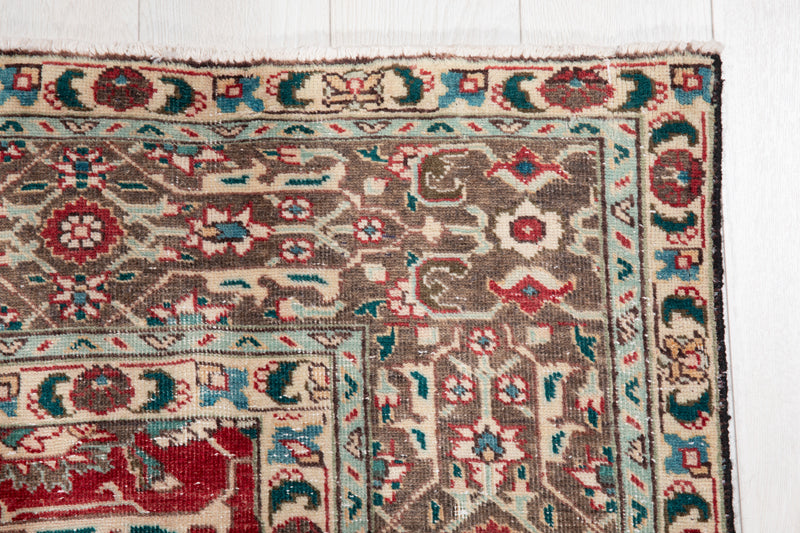 9' 8" x 6' 6" Excellent Hand-Knotted Antique Area Rug - Yasi & Fara 
