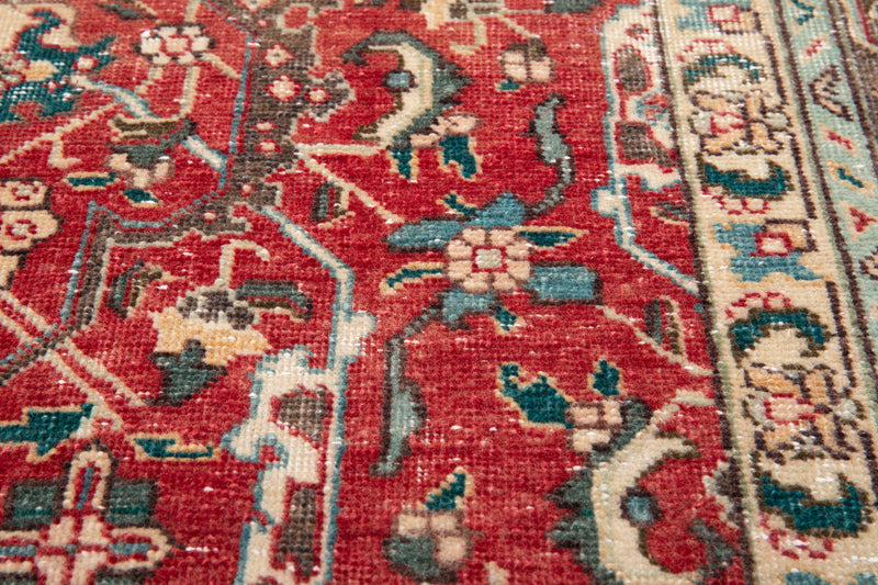 9' 8" x 6' 6" Excellent Hand-Knotted Antique Area Rug - Yasi & Fara 