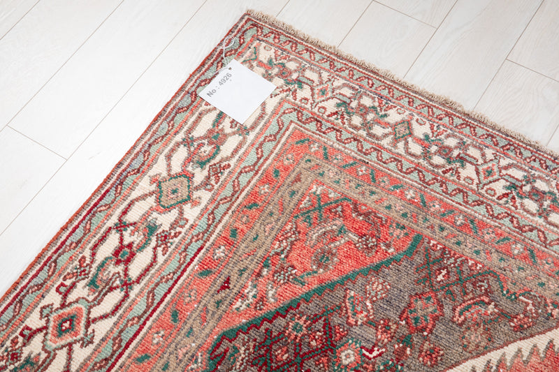 9' 9" x 6' 4" Excellent Hand-Knotted Antique Area Rug - Yasi & Fara 