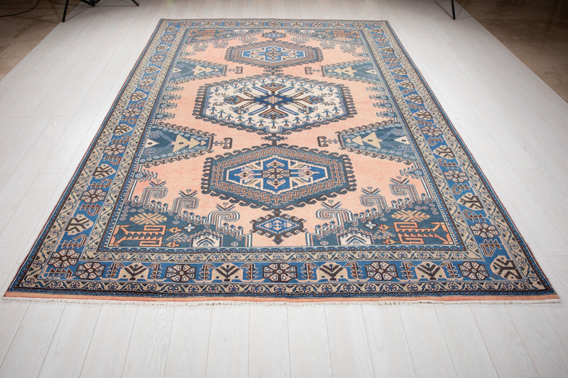 10' 4" x 7' 2" Excellent Hand-Knotted Antique Collectible Area Rug - Yasi & Fara 