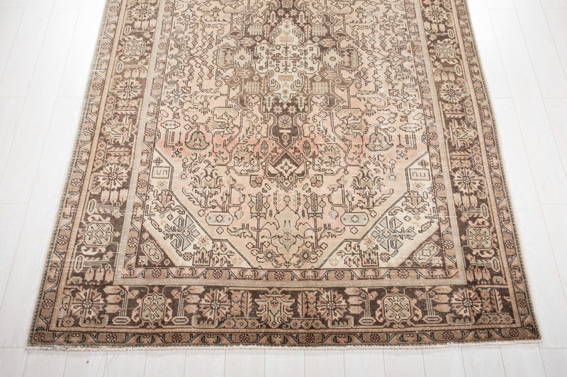 9' 9" x 6' 5" Excellent Hand-Knotted Antique Faded Area Rug - Yasi & Fara 