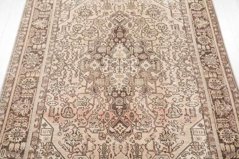9' 9" x 6' 5" Excellent Hand-Knotted Antique Faded Area Rug - Yasi & Fara 