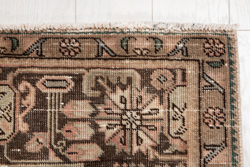 9' 9" x 6' 5" Excellent Hand-Knotted Antique Faded Area Rug - Yasi & Fara 