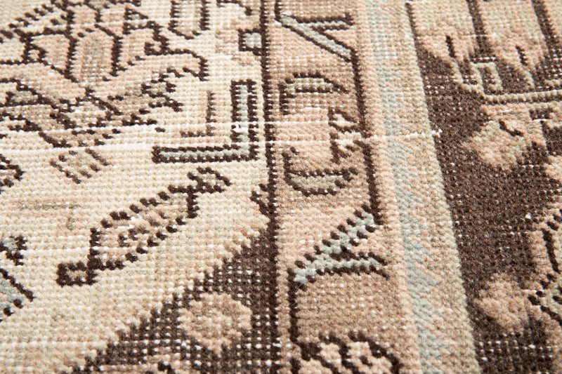 9' 9" x 6' 5" Excellent Hand-Knotted Antique Faded Area Rug - Yasi & Fara 
