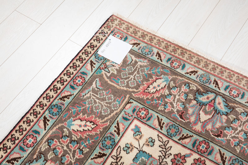 9' 5" x 6' 8" Excellent Hand-Knotted Antique Area Rug - Yasi & Fara 