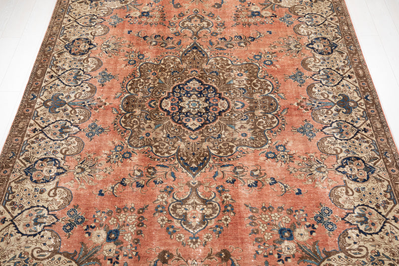 10' 10" x 7' 6" Excellent Hand-Knotted Antique Area Rug - Yasi & Fara 