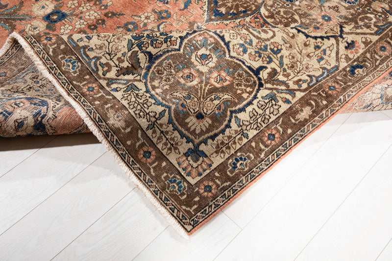 10' 10" x 7' 6" Excellent Hand-Knotted Antique Area Rug - Yasi & Fara 