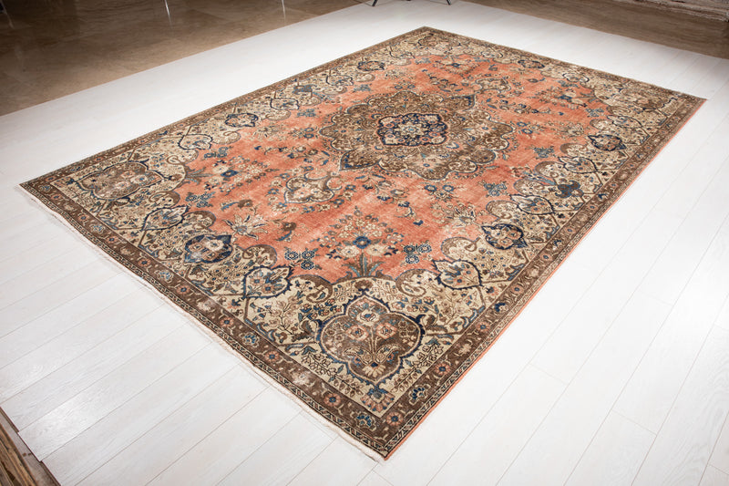 10' 10" x 7' 6" Excellent Hand-Knotted Antique Area Rug - Yasi & Fara 