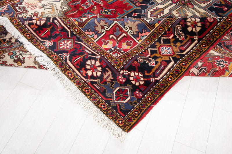 9' 11" x 6' 8" Excellent Hand-Knotted Vintage Tribal Rug - Yasi & Fara 
