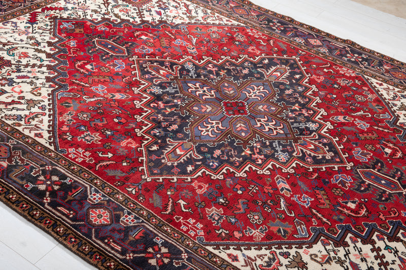 9' 11" x 6' 10" Excellent Hand-Knotted Vintage Tribal Rug - Yasi & Fara 