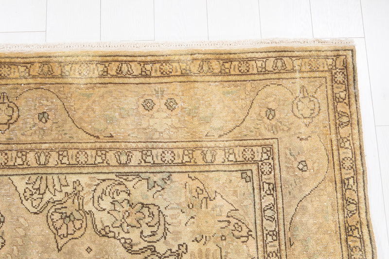 9' 6" x 6' 5" Excellent Hand-Knotted Antique Earth Tone Area Rug - Yasi & Fara 