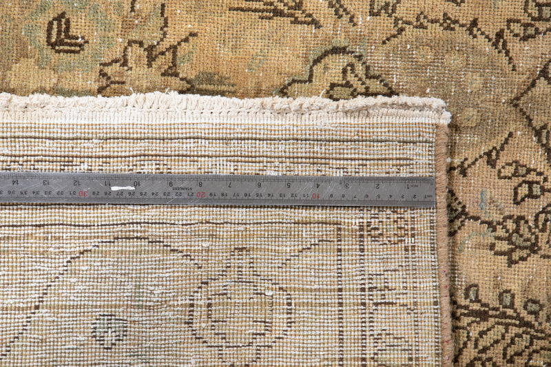 9' 6" x 6' 5" Excellent Hand-Knotted Antique Earth Tone Area Rug - Yasi & Fara 