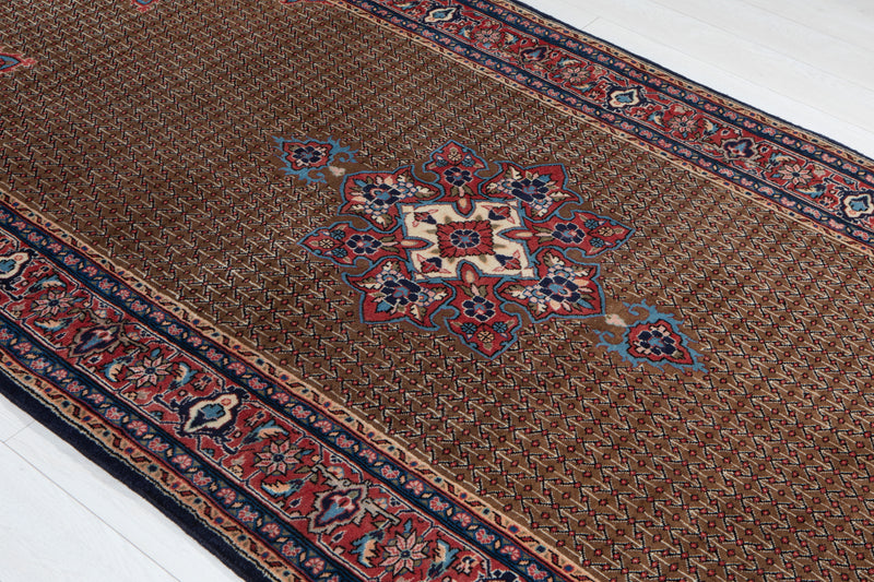 9'11" x 4'10" Excellent Hand-Knotted Vintage Collectible Tribal Rug - Yasi & Fara 