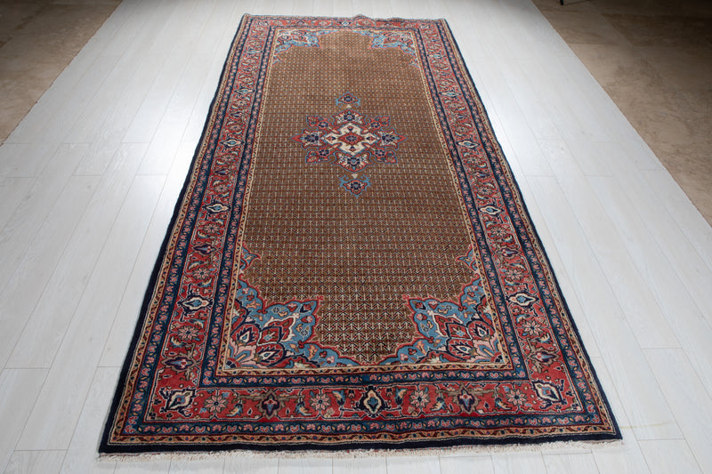 9'11" x 4'10" Excellent Hand-Knotted Vintage Collectible Tribal Rug - Yasi & Fara 