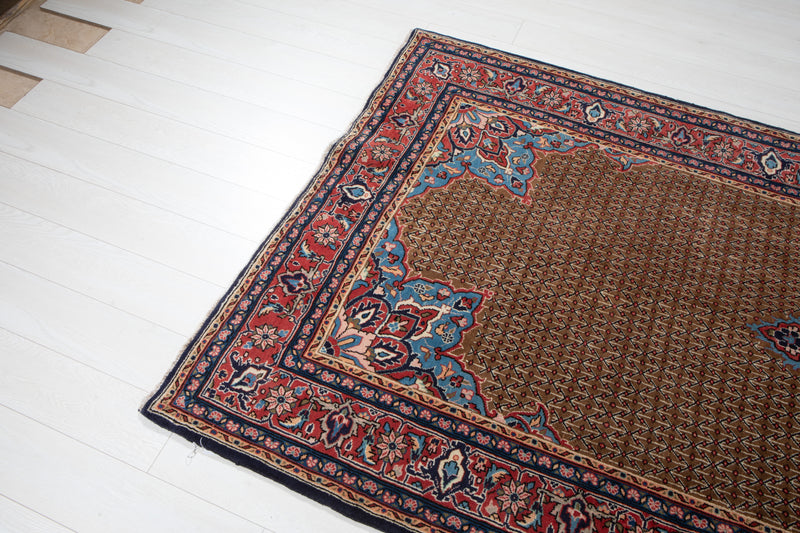 9'11" x 4'10" Excellent Hand-Knotted Vintage Collectible Tribal Rug - Yasi & Fara 