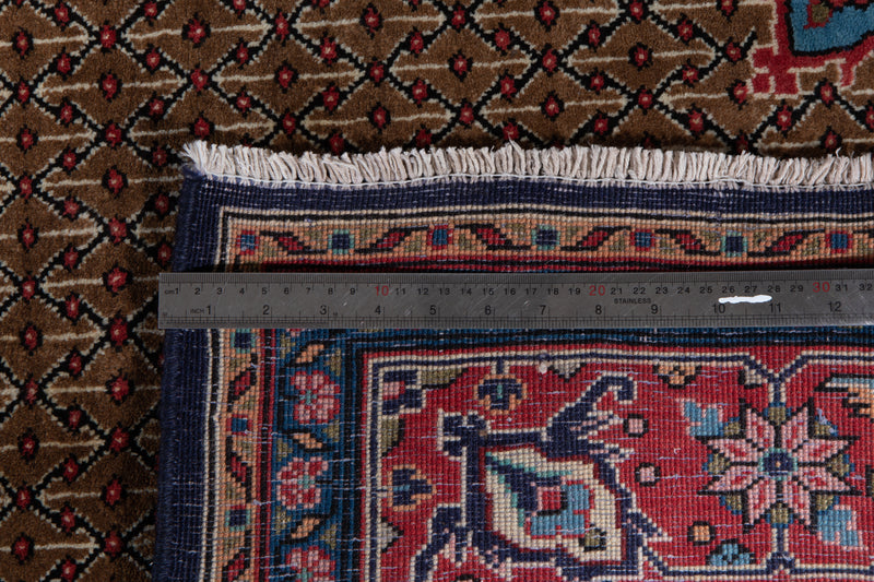 9'11" x 4'10" Excellent Hand-Knotted Vintage Collectible Tribal Rug - Yasi & Fara 