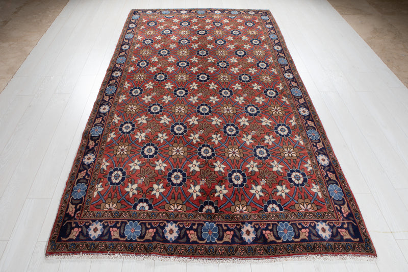 9' 6" x 5' 2" Excellent Hand-Knotted Vintage Collectible Tribal Rug - Yasi & Fara 
