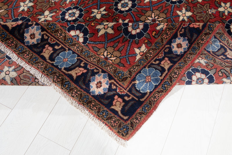 9' 6" x 5' 2" Excellent Hand-Knotted Vintage Collectible Tribal Rug - Yasi & Fara 