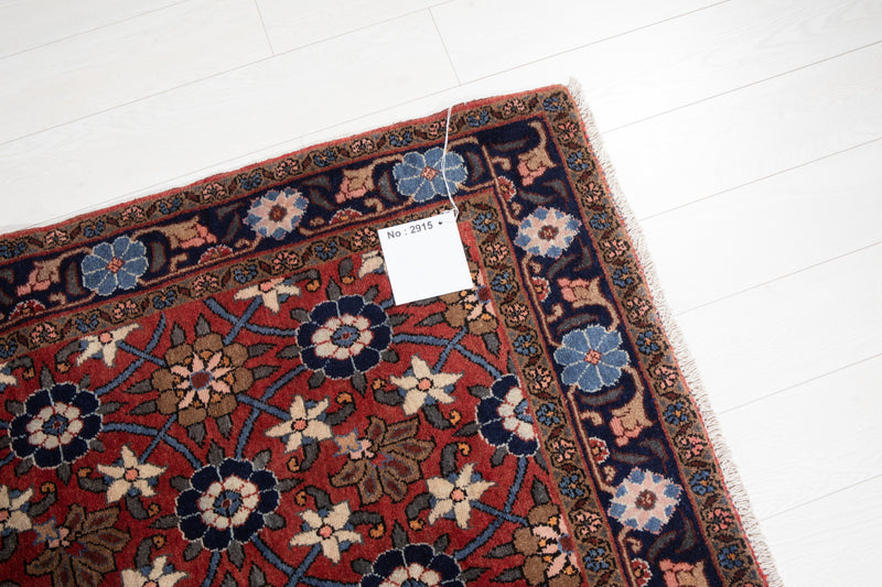 9' 6" x 5' 2" Excellent Hand-Knotted Vintage Collectible Tribal Rug - Yasi & Fara 