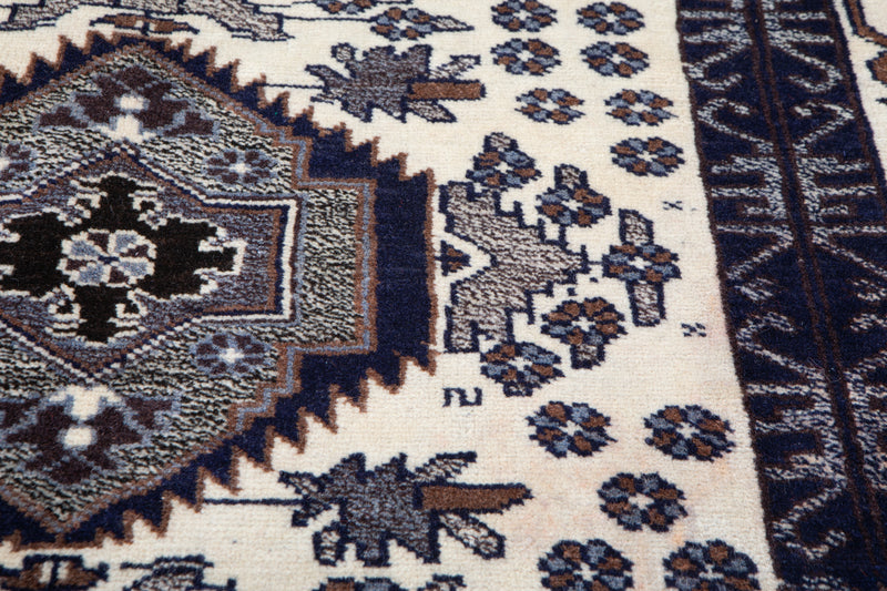 6' 5" x 3' 11" Excellent Hand-Knotted Vintage Tribal Rug - Yasi & Fara 