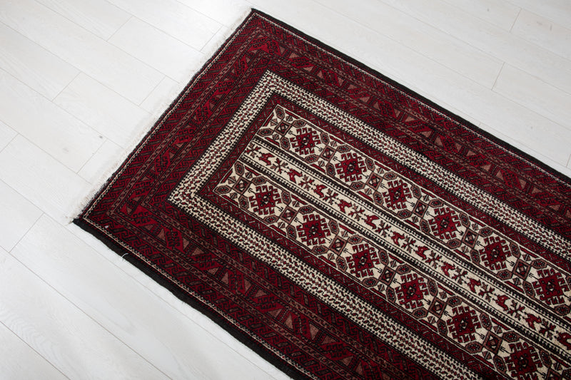 5' 10" x 3' 2" Excellent Hand-Knotted Vintage Fine Tribal Rug - Yasi & Fara 